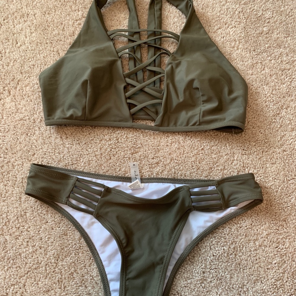 Cupshe green cutout bikini